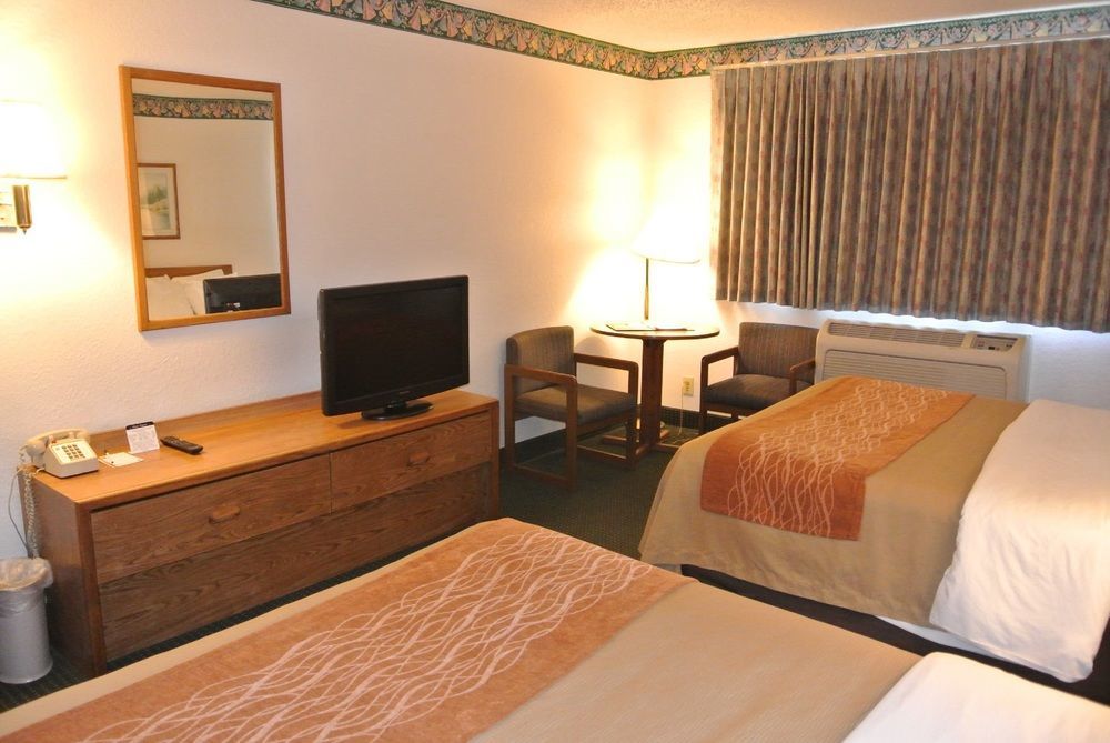Quality Inn Ozark-Springfield South Exteriér fotografie