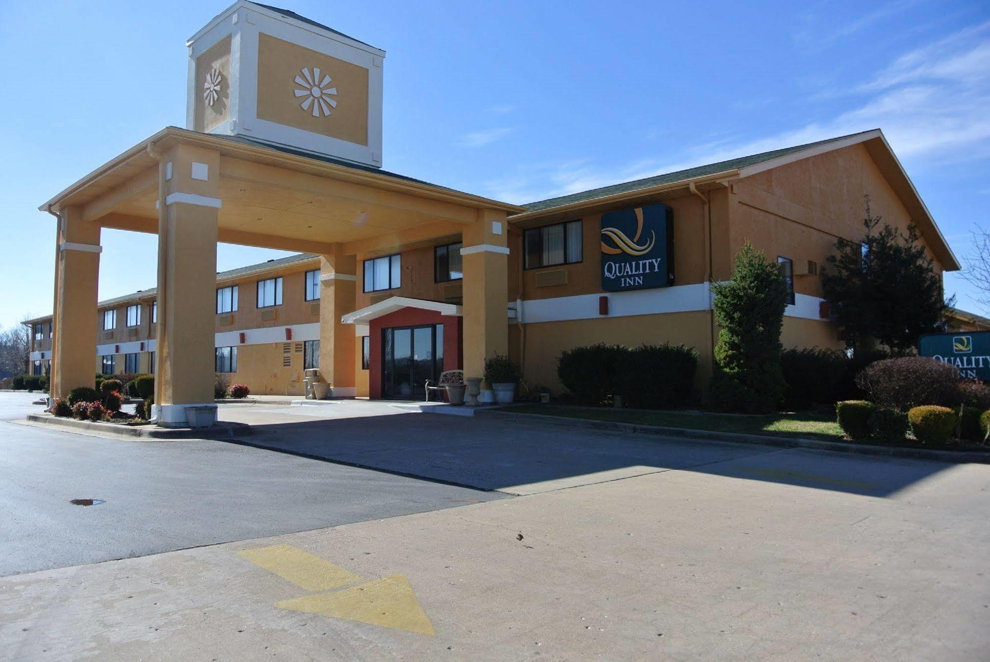 Quality Inn Ozark-Springfield South Exteriér fotografie